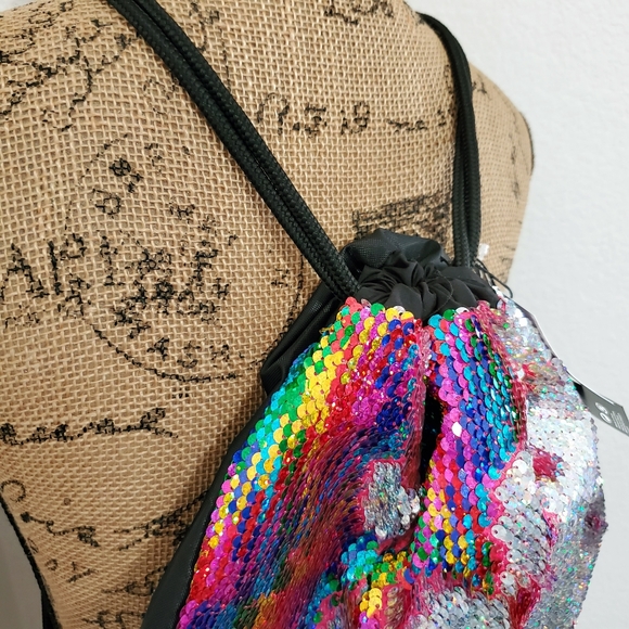 •Sequin reversible drawstring backpack •NWT•2 - Picture 2 of 16